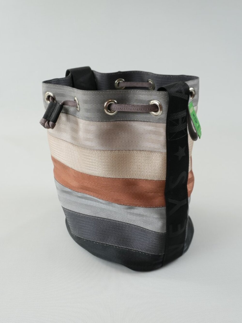 HARVEYS Large Metallic Striped Seatbelt Drawstring Bucket Bag Made in USA - Picture 5 of 14